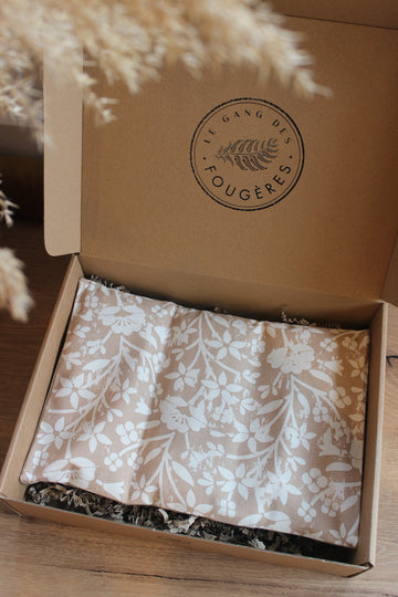 bouillotte sèche en graines de lin - Fleurs beige blanche